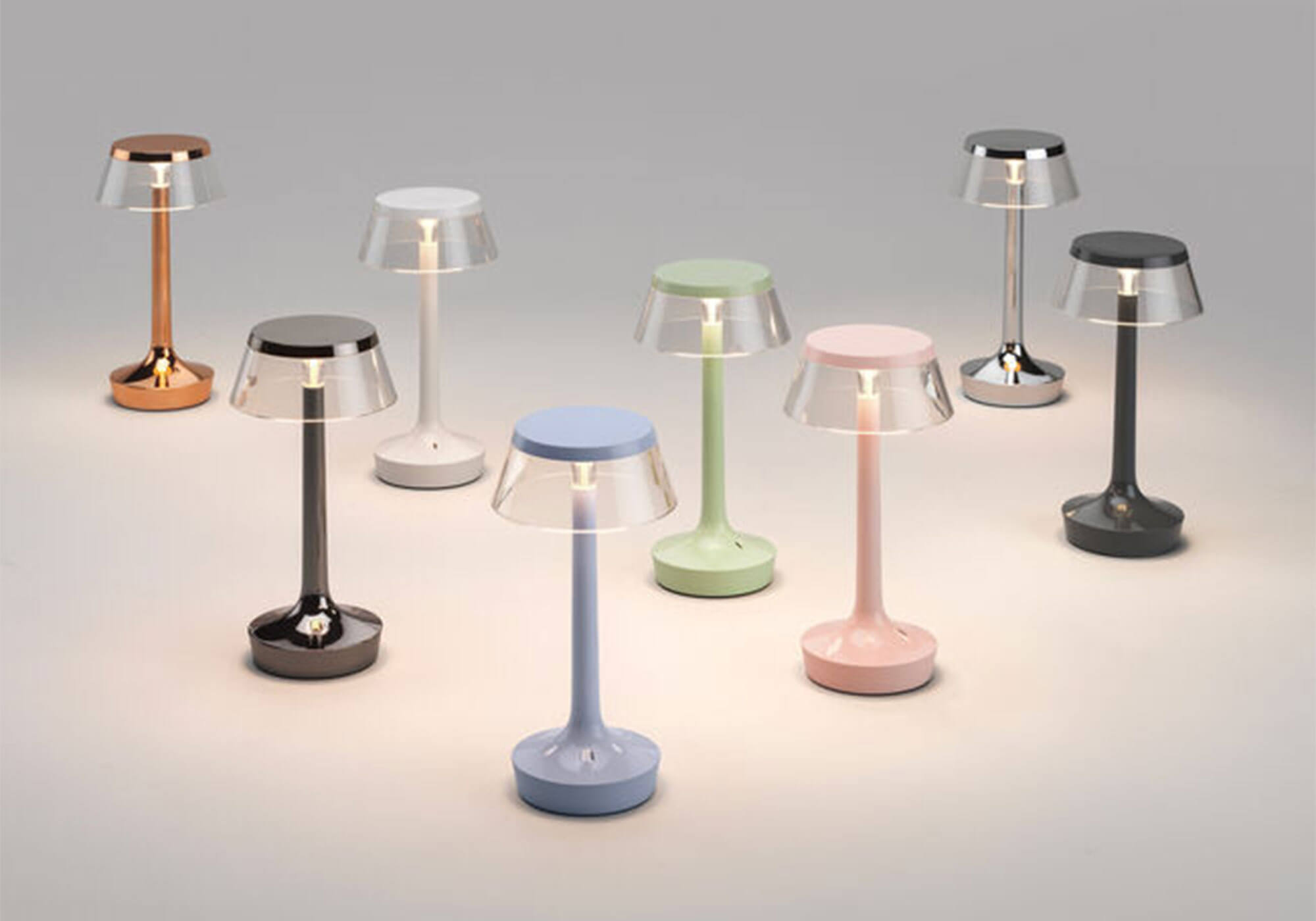 lampada-da-tavolo-senza-fili-cromo-trasparente-Bon-Jour-Unplugged-flos