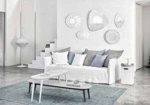 Divano moderno con seduta larga Ghost Gervasoni
