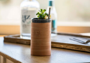 bicchiere in terracotta per cocktail cast away knindustrie