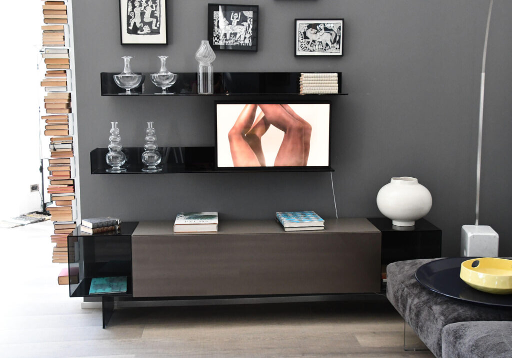 mobile tv unit glass e mensole cartesio outlet lago design