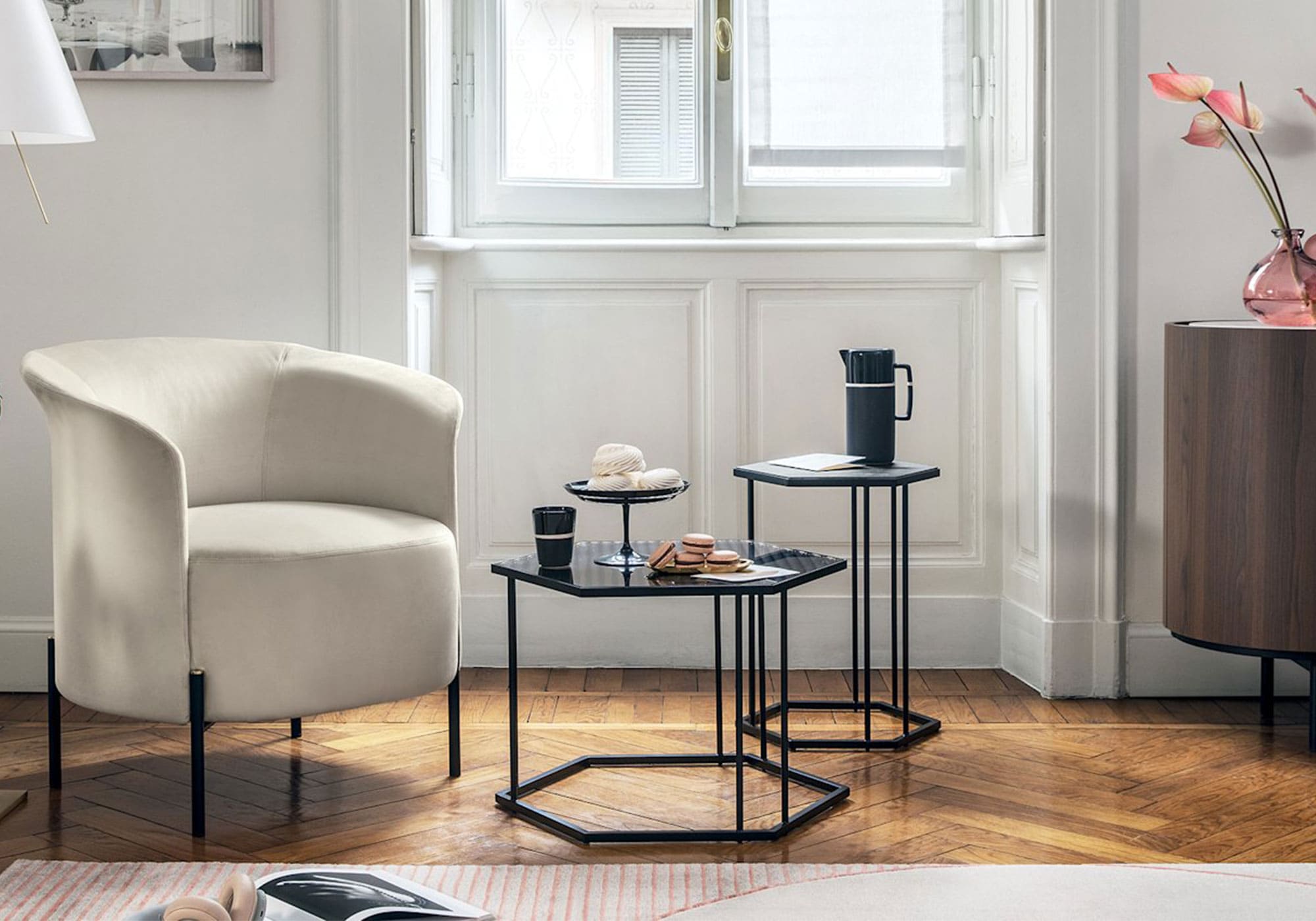 tavolino da salotto per ambienti moderni con piano in vetro bronzato Renee Calligaris